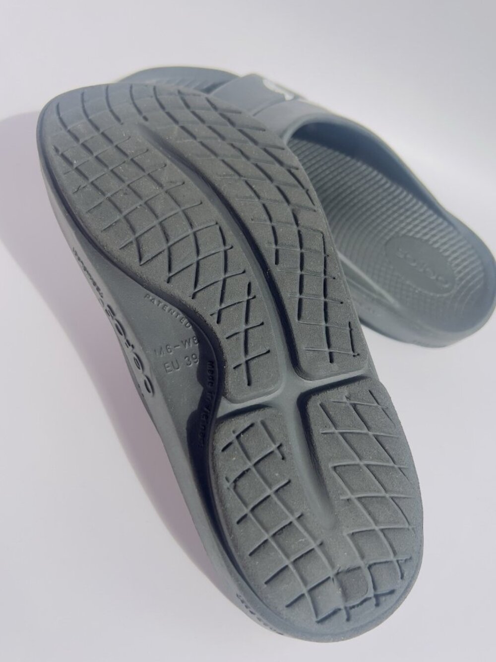 OOFOS OOahh Sport Recovery Slide Black Logo Sandals Women’s 8 / Men’s 6 Comfort - Picture 7 of 7